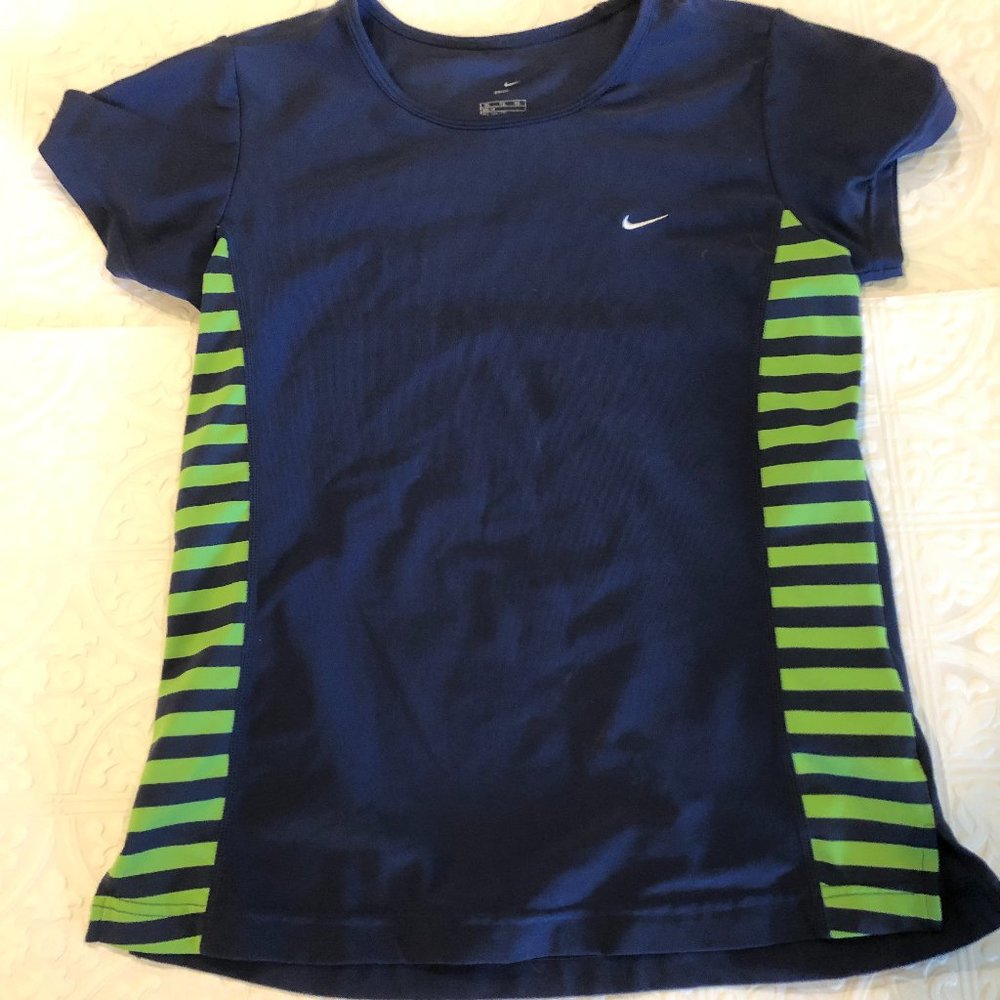 Nike Dri Fit Kids Navy and Green Athletic Shirt, Size 16